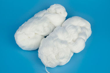 100% Poliester Yarn on Hank 250g / hank Raw White Dyeable for Sewing Clothes Shoes